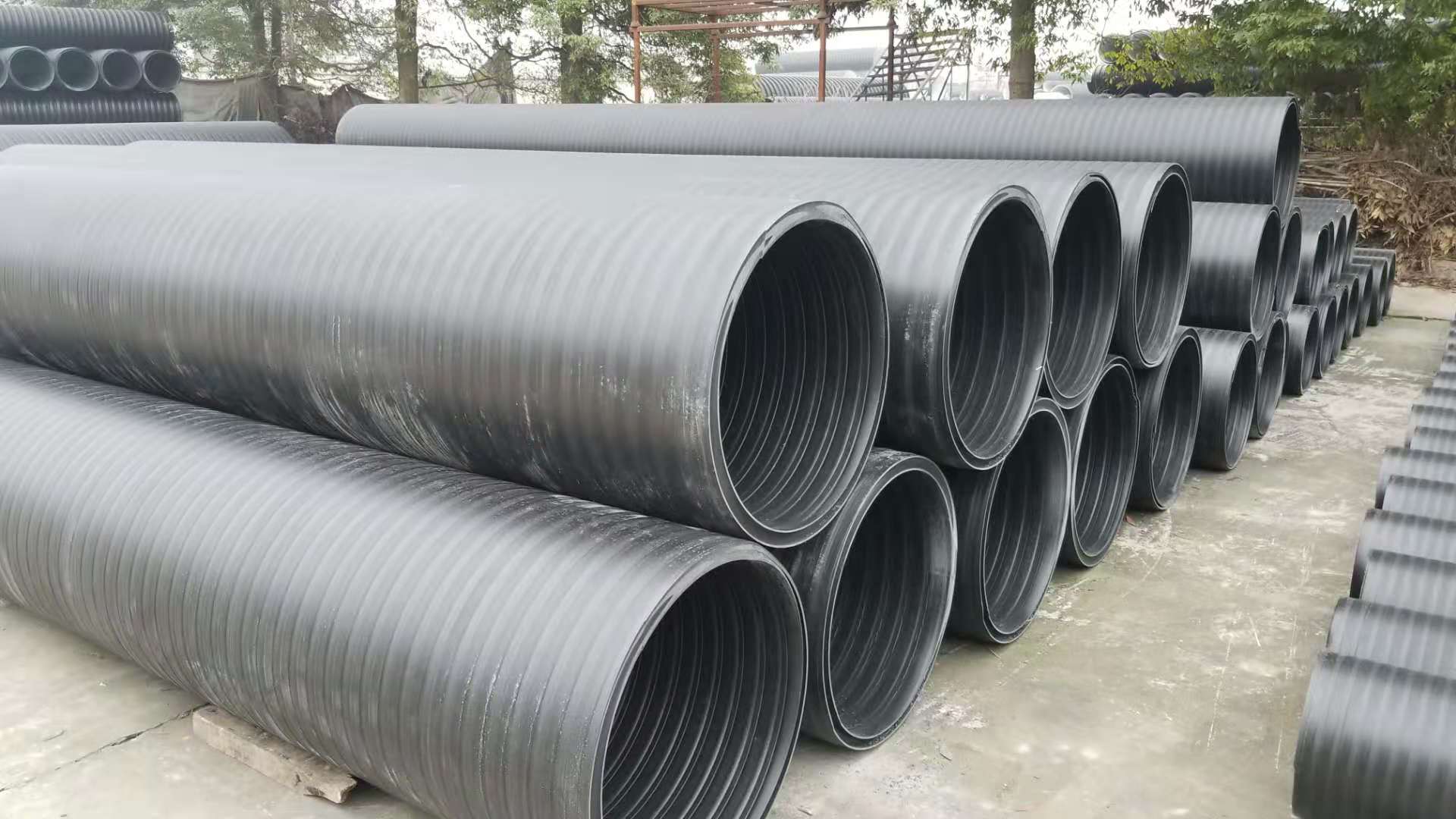 纏繞結(jié)構(gòu)A型HDPE中空壁纏繞管